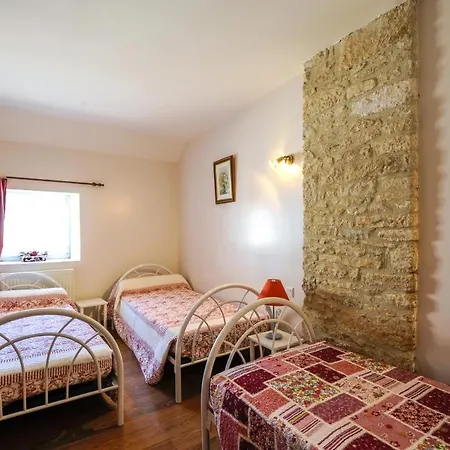 La Taniere Villiers-le-Bois